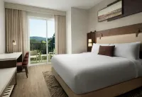 The Knoll Hotel Napa Valley, Tapestry by Hilton - parking
