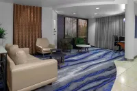 Fairfield Inn & Suites Charlotte Matthews - parkir