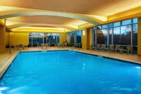 Embassy Suites by Hilton Hampton Convention Center - Pools