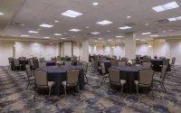 DoubleTree by Hilton Madison Downtown - Gym