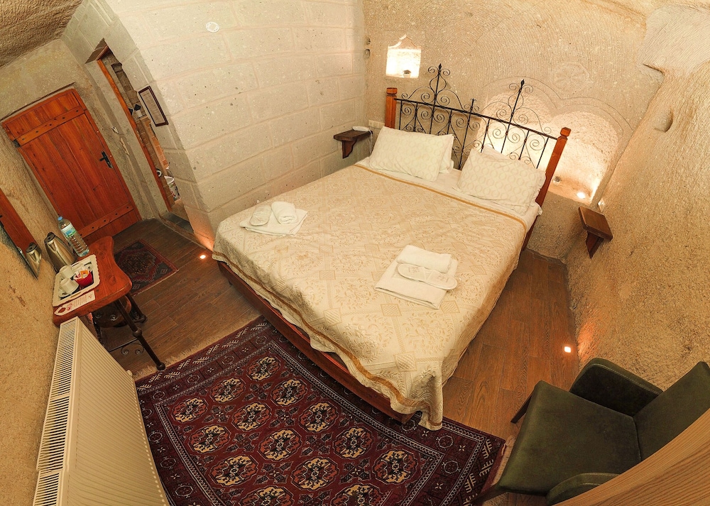 Angel Cave Suite