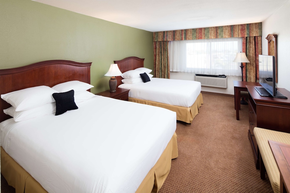 Red Lion Inn & Suites Perris