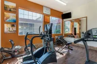 Comfort Suites Salem - Gym