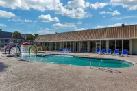 Quality Inn & Suites Hotels in Pawleys Island