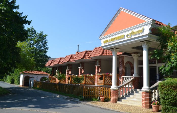 Hotel & Restaurant Feustel