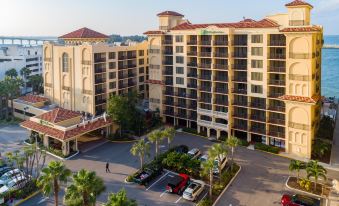 Holiday Inn & Suites Clearwater Beach