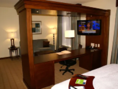 中心希爾頓歡朋旅館&套房酒店 森特酒店