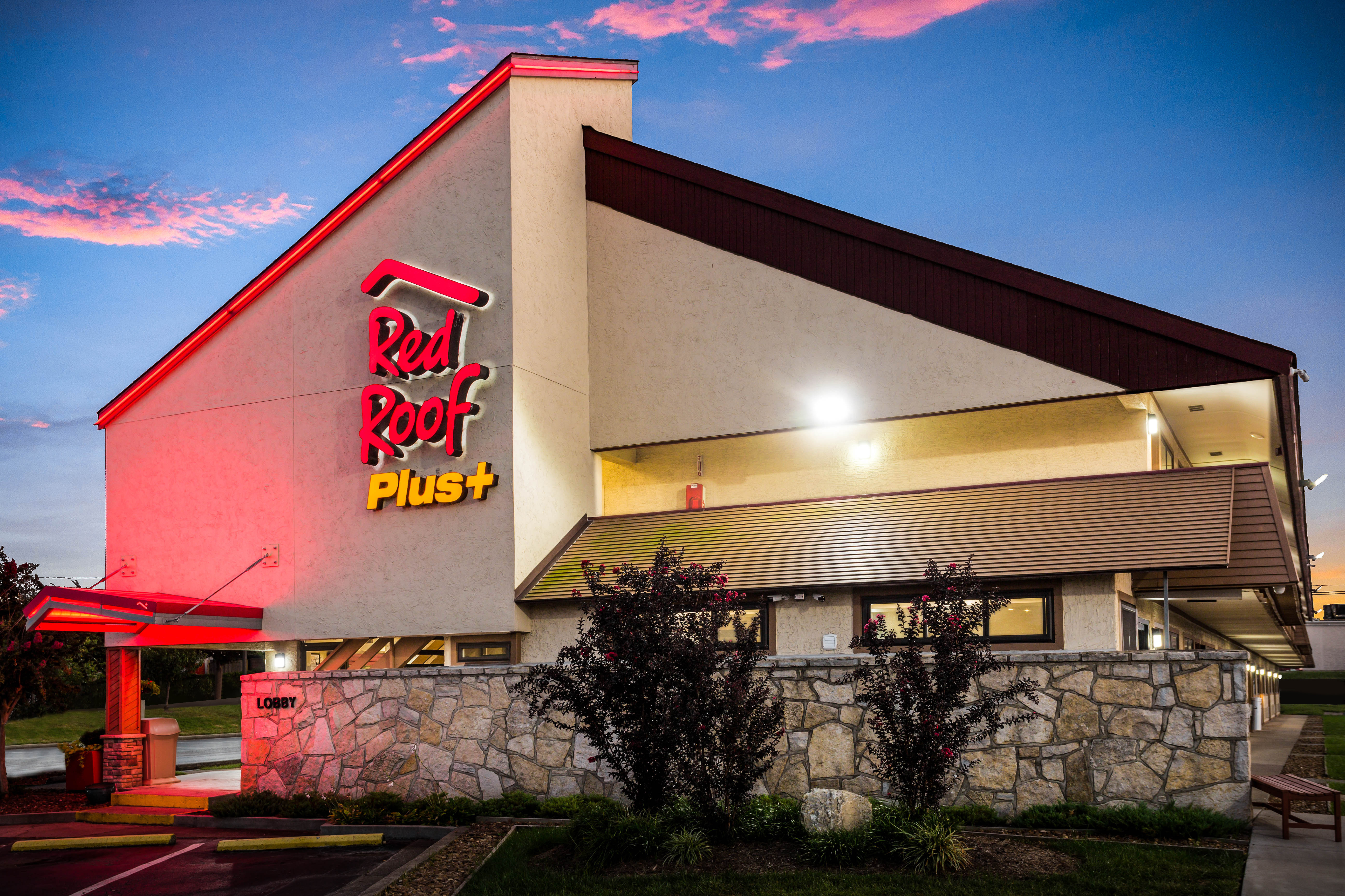 Red Roof Inn Plus+ Nashville North - Goodlettsville