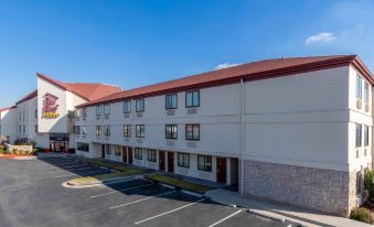 Red Roof Plus+ El Paso East