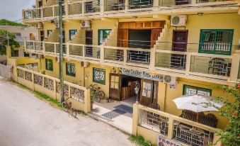 Caye Caulker Beach Hotel
