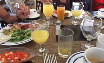 B & B Los Bertos-Havana-Cuba R1