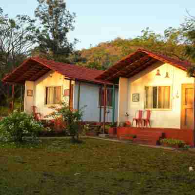 Camp Temgarh Hotel Exterior