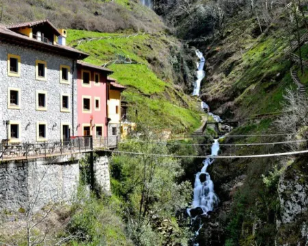 Apartamentos Aguasaliu Hotels in Ponga