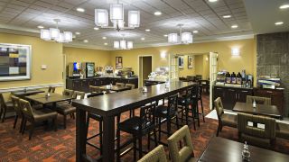 holiday-inn-express-and-suites-boston-cambridge-an-ihg-hotel