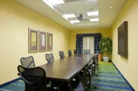 Fairfield Inn & Suites Columbus Hotels in Columbus