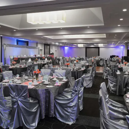 Hilton Winnipeg Airport Suites