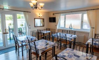 Aarondale Guest House