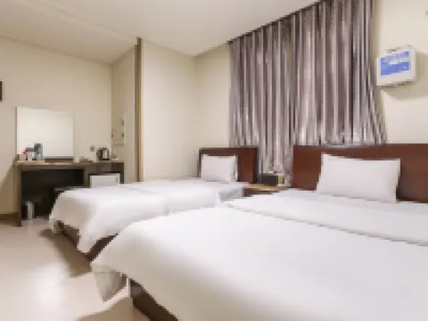 Golden Park Hotel Hotels in Jeju City