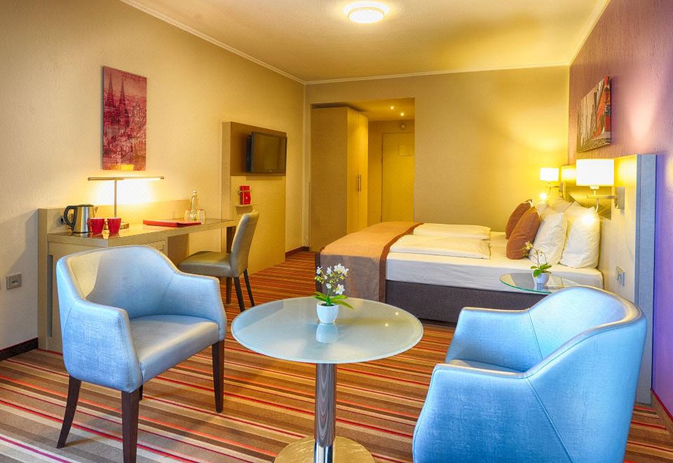 Leonardo Hotel Koln Over view