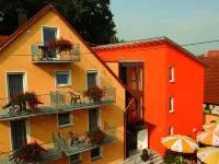Hotel Gasthof Ochsen Hotels in Vogt