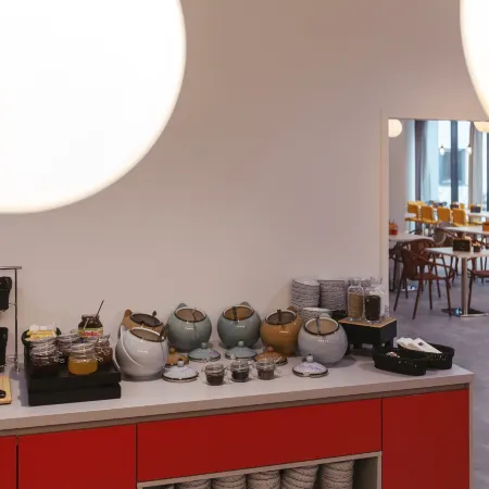Holiday Inn - the niu, Form Stuttgart Feuerbach by IHG