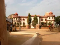 Hammeer Garhi Heritage Resort