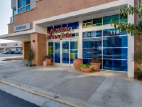 Hampton Inn & Suites Los Angeles - Glendale Hotels in Glendale