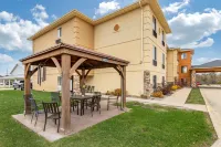 Comfort Inn & Suites Cedar Rapids North - Collins Road Hotels in Cedar Rapids