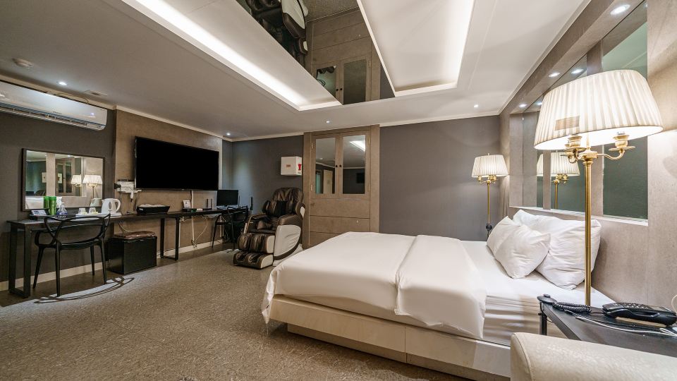 HoTel Kino