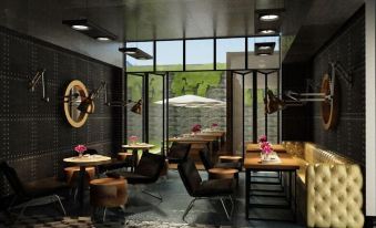 Couleur Hotel Jakarta - Housity