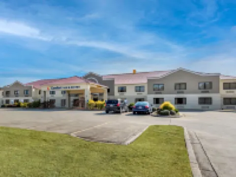 Comfort Inn & Suites Leeds I-20 Hotels in St. Clair County