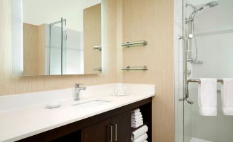 7. Residenc..