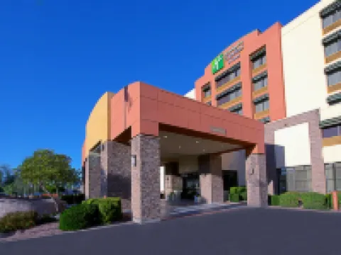 Holiday Inn Express & Suites TEMPE by IHG Hotels in Tempe