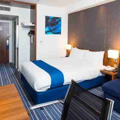 Holiday Inn Express Tamworth by IHG Rooms
