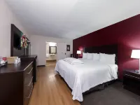 Red Roof Plus+ Huntsville - Madison Hotels in Madison