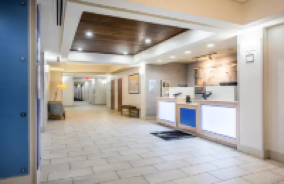 Holiday Inn Express & Suites LEWISBURG by IHG