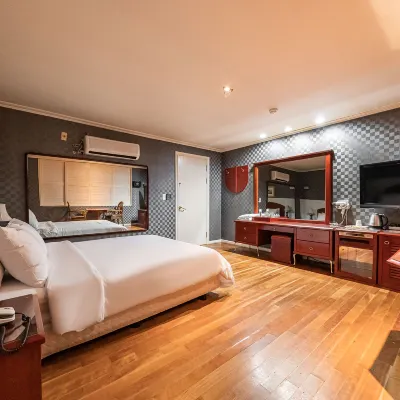 Yeoju Namgang Hotel Hotels in der Nähe von Silleuksa