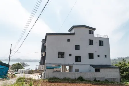 Ulsan Yes Greena Pension Отели рядом с достопримечательностью «Jinha Beach»