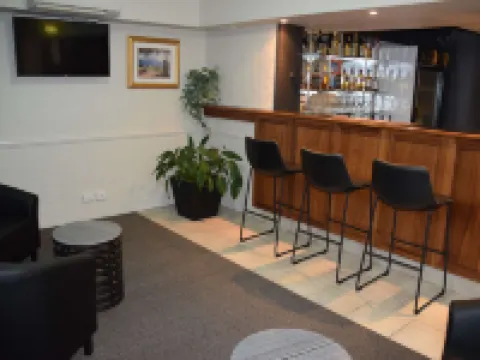 Coachman's Inn Motel فنادق في باثرست