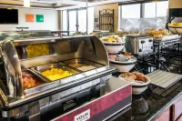 Quality Inn & Suites - breakfast