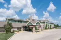 AmericInn by Wyndham Fort Dodge Hotels near Loomis Park