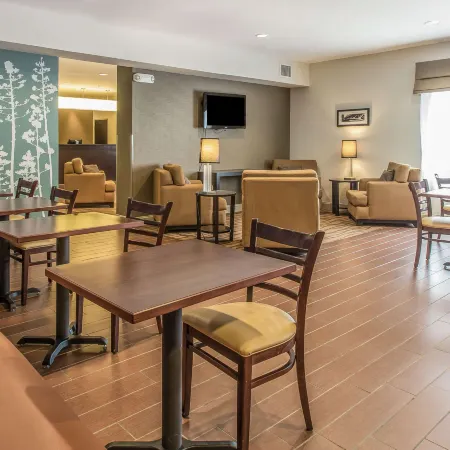Sleep Inn & Suites Clintwood Отели в г. Дикинсон