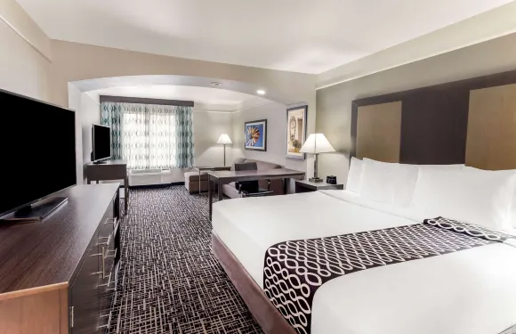 塞金拉昆塔温德姆套房酒店