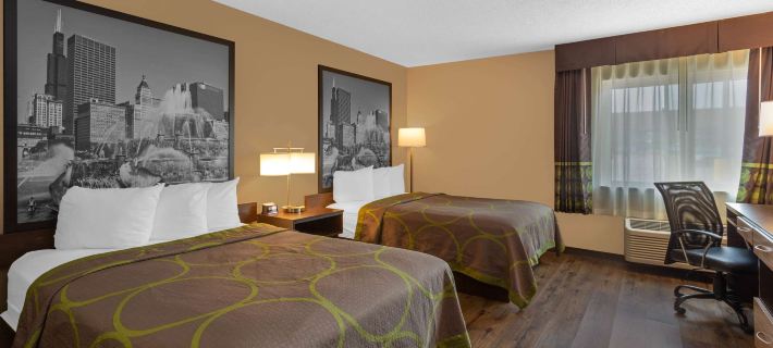 Super 8 by Wyndham South Holland Hotels in Cook County