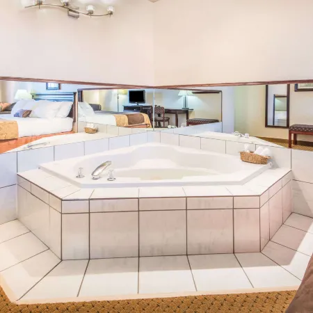 Gold Circle Inn