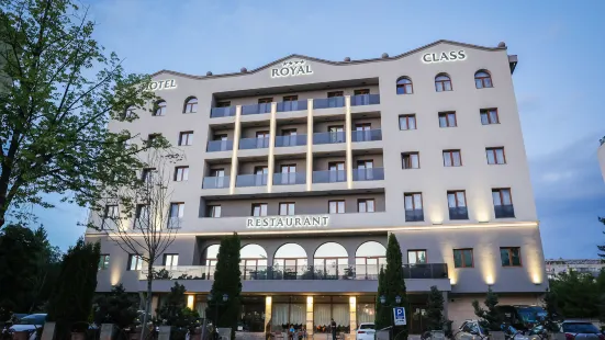 Royal Class Hotel