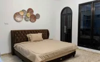 Fullhouse at Villa Heinbill Pinus View