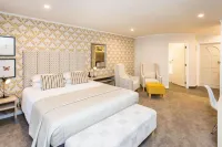 Asure Destiny on Fitzherbert Motel Hotels in 