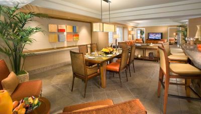 レストラン トロピカーナ ラスベガス ア ダブルツリー バイ ヒルトン ホテル＆リゾートの写真