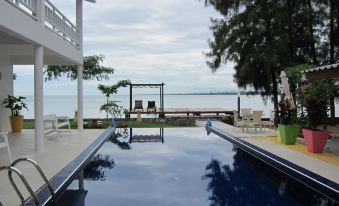 Issara Beach Resort